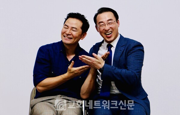 '천상의 강연' 강사로 온 김창옥 교수와 하대중 목사